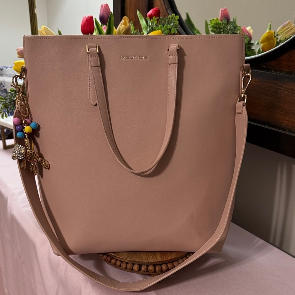 Michael Kors Blush Pink Travel Tote Bag with bag charm NWOT